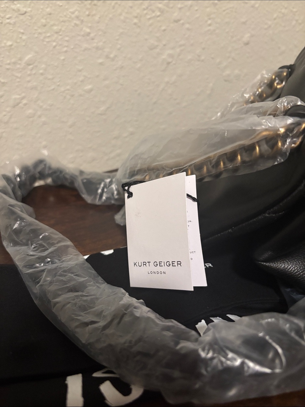 Kurt Geiger Black Quilted Leather Shoulder Bag with Gold Script Logo - Picture 8 of 8
